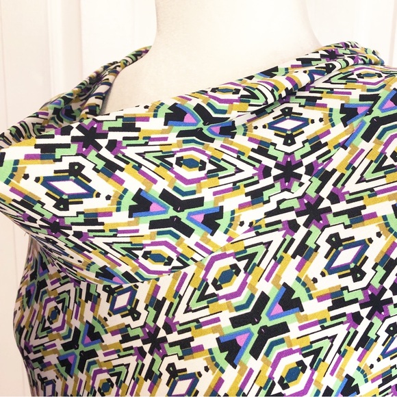 Tahari ASL Colorful Geo Print Stretch Sleeveless Tank Blouse 12 - Picture 8 of 14